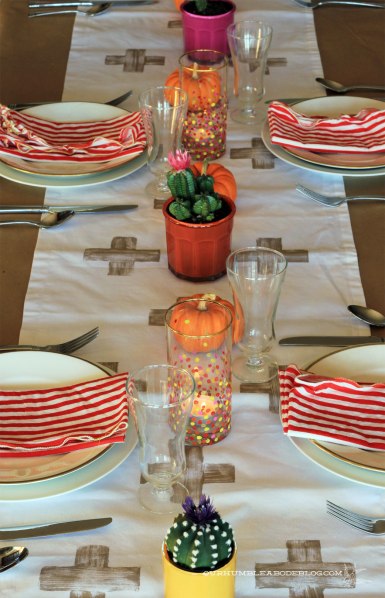 2013-Thanksgiving-Table-Setting-Cactus-Centerpieces
