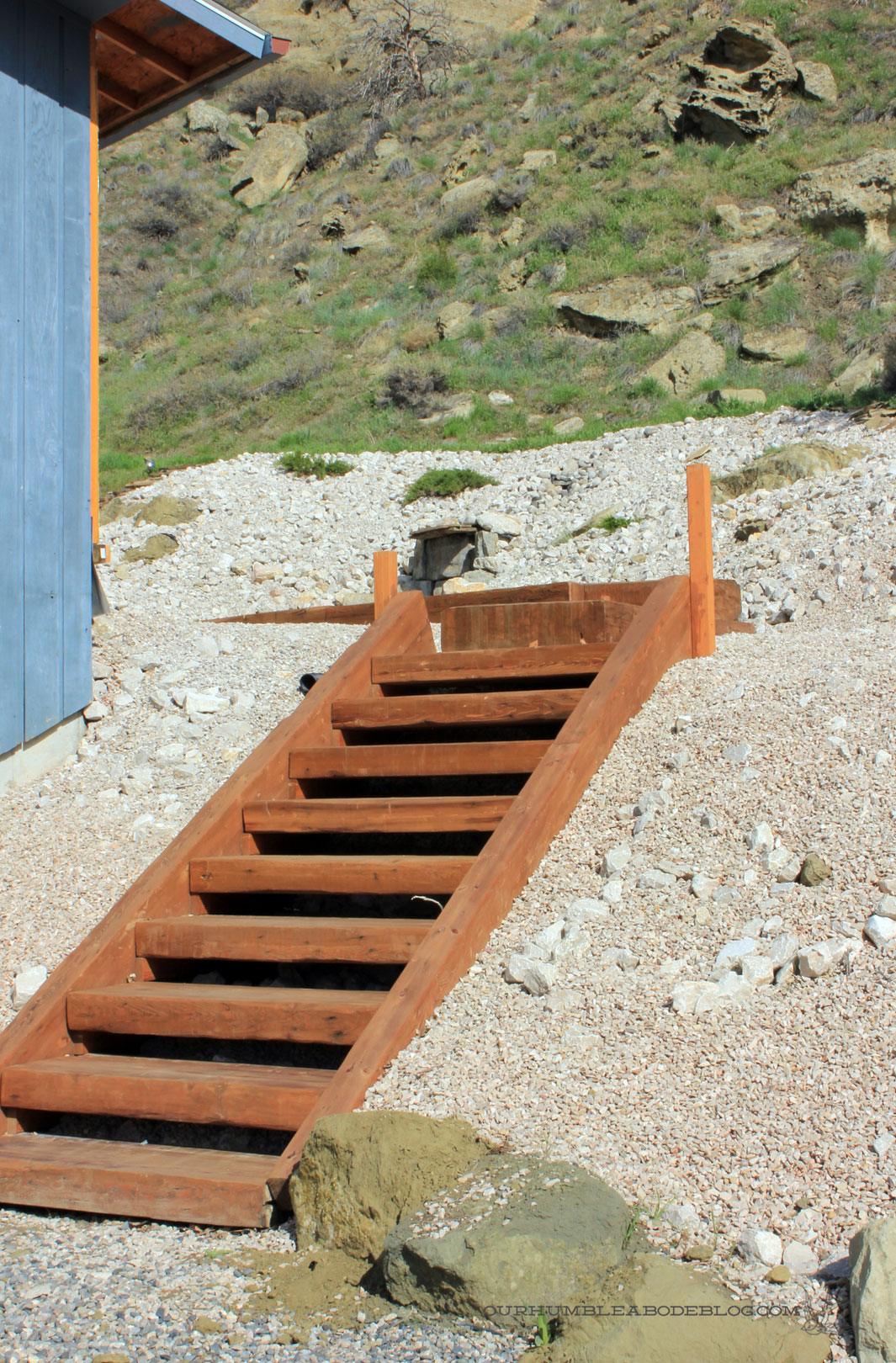 How to Build Outdoor Wood Steps