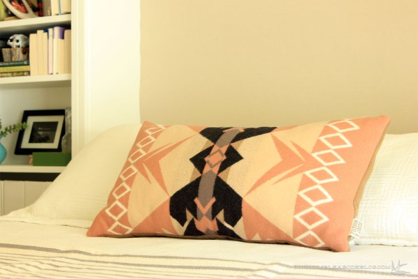 Guest-Room-Wool-Pillow-Detail