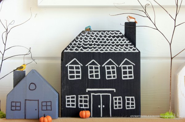 Halloween-Entry-Tiny-House-Detail